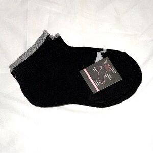 2 Pair Pack - socks for toddler shoe sizes 7-10